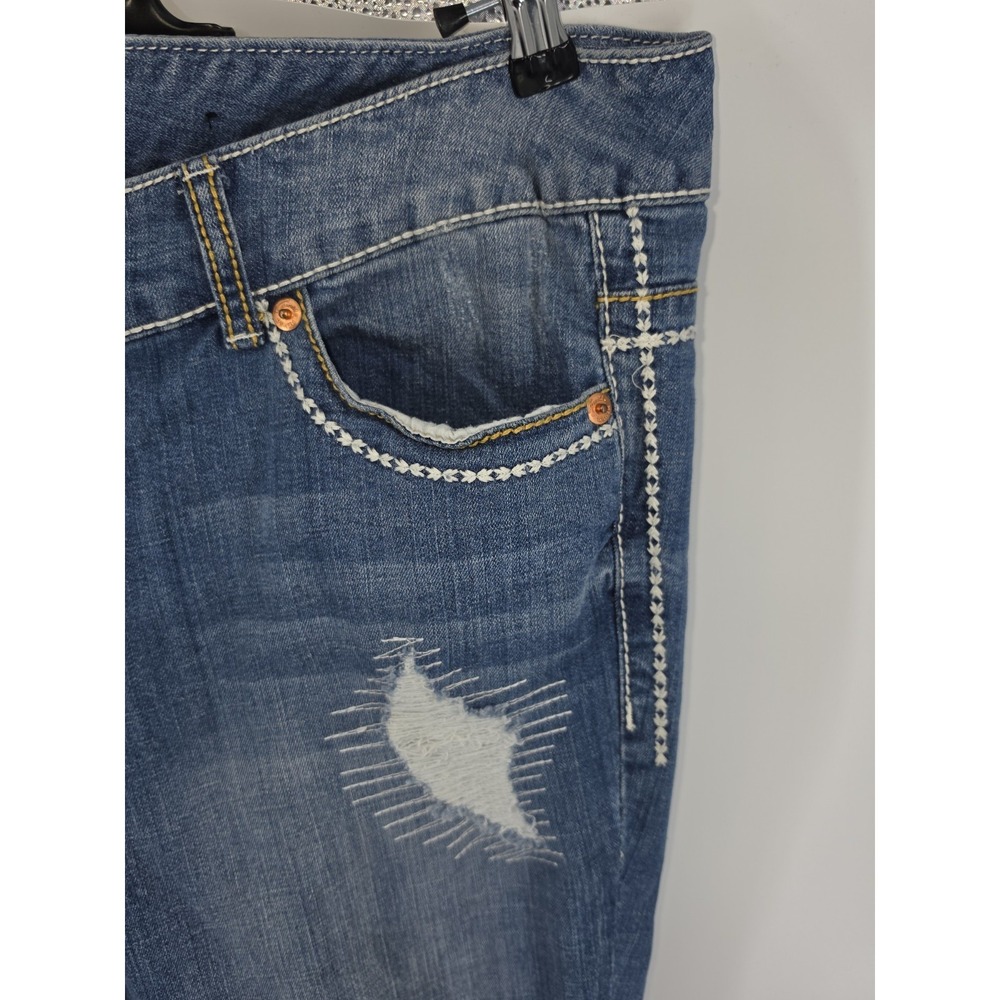 Torrid Distressed Cuffed Capri Crop Jeans Blue Plus Size Size 18 - Picture 6 of 11
